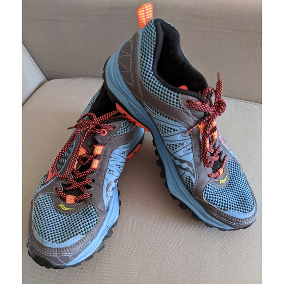 saucony grid excursion tr9